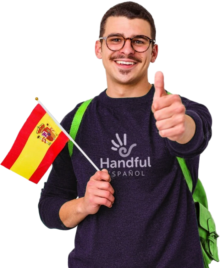Foto de um homem segurando uma bandeira da espanha